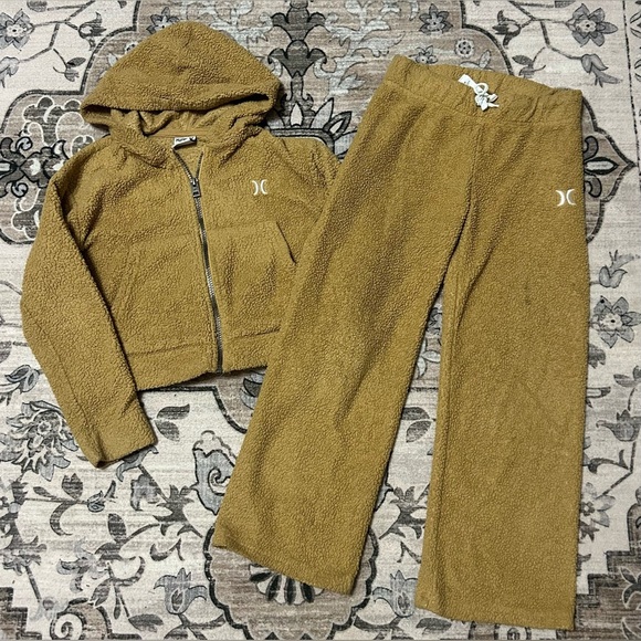 Hurley Girls Teddy Fleece Sherpa Set Sz S (8-10) Brown Soft Cozy Track Suit Logo - Picture 1 of 4